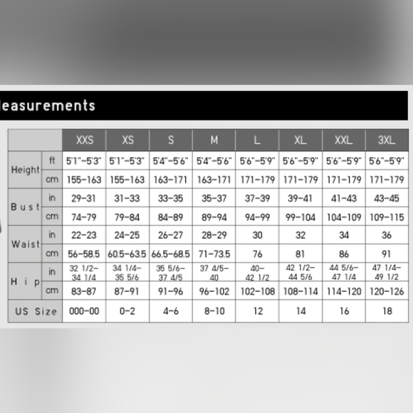 Flowy knee length floral pants - Picture 5 of 5